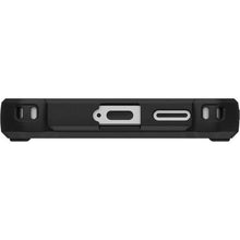 Заредете изображение във визуализатора на галерията – UAG Urban Armor Gear case MONARCH PRO with built-in magnet for SAMSUNG S26 carbon fiber
