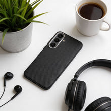 Заредете изображение във визуализатора на галерията – Case for Samsung S26 FE K-Look compatible with MagSafe black
