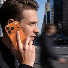 Заредете изображение във визуализатора на галерията – AR+AF Full Metal Tempered Glass for IPHONE 17 PRO MAX orange
