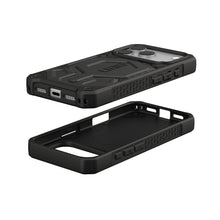 Заредете изображение във визуализатора на галерията – UAG Urban Armor Gear case MONARCH PRO compatible with MagSafe for IPHONE 17 Pro carbon fiber
