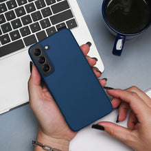 Заредете изображение във визуализатора на галерията – SILICONE case for SAMSUNG S25 FE blue
