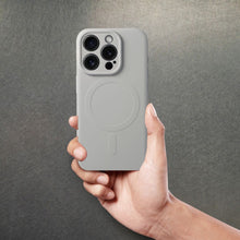 Заредете изображение във визуализатора на галерията – SILICONE MAG COVER (big hole) case compatible with MagSafe for IPHONE 17 Pro Max titanium
