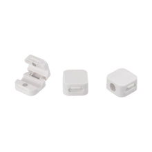 Заредете изображение във визуализатора на галерията – Blue Star PJ-OCZ7 magnetic cable organizer - white (3 pcs.)
