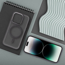 Заредете изображение във визуализатора на галерията – MATTE MAG COVER case compatible with MagSafe for IPHONE 17 Pro Max titanium
