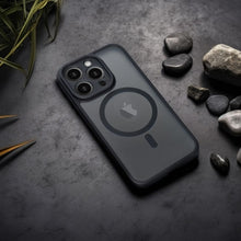Заредете изображение във визуализатора на галерията – FULL MATTE MAG COVER case compatible with MagSafe for IPHONE 17 Pro Max black
