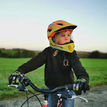 Заредете изображение във визуализатора на галерията – Children's bicycle helmet with detachable visor Rockbros TT-32SOYB-S size S - yellow-orange
