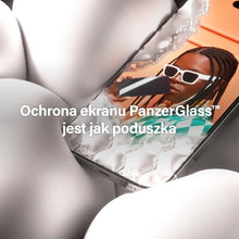 Заредете изображение във визуализатора на галерията – PanzerGlass Ultra-Wide Fit tempered glass with positioner for iPhone 15 Pro
