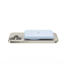 Заредете изображение във визуализатора на галерията – Tech-Protect LifeMag PB10 Powerbank with MagSafe 5000mAh 15W USB-C port - blue + USB-C cable
