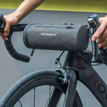 Заредете изображение във визуализатора на галерията – Rockbros AS-051 waterproof handlebar bag - black
