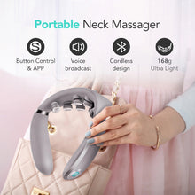 Заредете изображение във визуализатора на галерията – SKG G7 Pro-E neck massager with red light therapy and compress - gray
