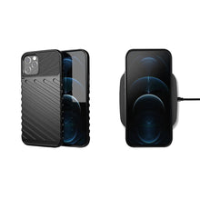 Заредете изображение във визуализатора на галерията – THUNDER case for IPHONE 17 Pro Max black
