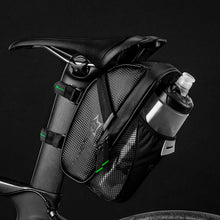 Заредете изображение във визуализатора на галерията – Rockbros C7-1 waterproof bicycle bag with saddle mounting 1.5l - black
