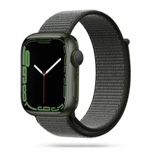 Заредете изображение във визуализатора на галерията – Tech-Protect Nylon Strap for Apple Watch 4/5/6/7/8/9/SE/Ultra 1/2 (42/44/45/49 mm) - Green
