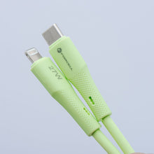 Заредете изображение във визуализатора на галерията – FORCELL F-ENERGY C346 cable Type C to Lightning PD 3A 27W Silicone 1 m green
