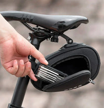 Заредете изображение във визуализатора на галерията – Rockbros C40 bicycle bag under the saddle - black
