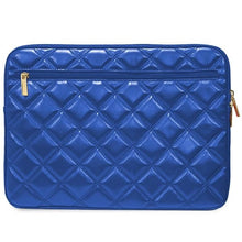 Заредете изображение във визуализатора на галерията – Guess 4G Quilted case for a 14" laptop - blue
