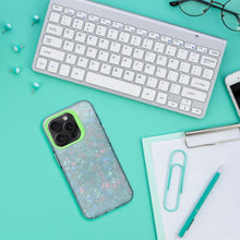 Заредете изображение във визуализатора на галерията – TUTTI FRUTTI Case for IPHONE 16e green
