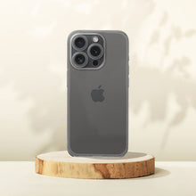 Заредете изображение във визуализатора на галерията – CLEAR CASE 1,5 mm GRID for IPHONE 16 Plus transparent
