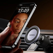 Заредете изображение във визуализатора на галерията – Ugreen LP428 magnetic car phone holder for air vent - black

