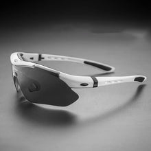 Заредете изображение във визуализатора на галерията – Rockbros 10002 polarizing cycling glasses - white
