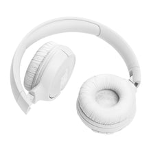Заредете изображение във визуализатора на галерията – JBL Tune 520BT wireless on-ear Bluetooth 5.3 headphones - white
