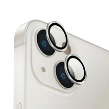 Заредете изображение във визуализатора на галерията – Uniq Optix Aluminum Camera Lens Protector for iPhone 14/14 Plus camera lens with applicator - silver
