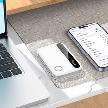 Заредете изображение във визуализатора на галерията – Portable wireless router Hoco WiFi HI41 white

