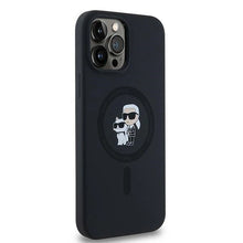 Заредете изображение във визуализатора на галерията – Karl Lagerfeld Silicone Karl&amp;Choupette MagSafe case for iPhone 13 Pro Max - black
