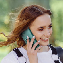 Заредете изображение във визуализатора на галерията – SILICONE RING case for IPHONE 17 Pro green
