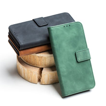 Заредете изображение във визуализатора на галерията – Flip case for Samsung S26 FE Tender Book green
