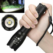 Заредете изображение във визуализатора на галерията – Flashlight LED with telescoping zoom black
