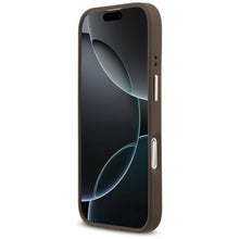 Заредете изображение във визуализатора на галерията – GUESS case for IPHONE 17 compatible with MagSafe GUHMP17SP4MSEGCW (PU 4G W/ Classic) brown
