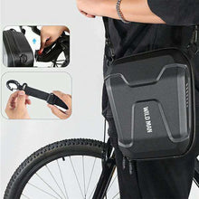 Заредете изображение във визуализатора на галерията – WILDMAN traveling bag for bike handlebars with zipper 3L E8 black
