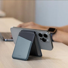 Заредете изображение във визуализатора на галерията – Uniq Lyden DS magnetic RFID wallet with phone stand - yellow-gray
