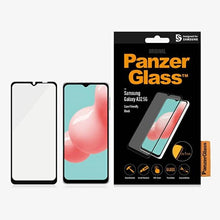 Заредете изображение във визуализатора на галерията – PanzerGlass E2E Regular tempered glass for Samsung Galaxy A33 5G - with black frame
