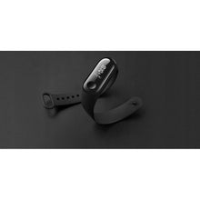 Заредете изображение във визуализатора на галерията – Tech-Protect Smooth case for Xiaomi Mi Band 3/4 - black and red
