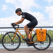 Заредете изображение във визуализатора на галерията – Rockbros 30140022003 waterproof bicycle bag for trunk - orange
