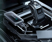 Заредете изображение във визуализатора на галерията – Wireless car adapter OTTOCAST Play2Video CA515-T black
