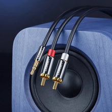 Заредете изображение във визуализатора на галерията – Ugreen AV116 10749 audio mini jack cable 3.5 mm (male) / 2RCA (male) 1m - black
