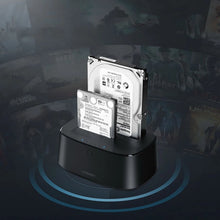 Заредете изображение във визуализатора на галерията – Ugreen CM198 50857 docking station with USB 3.0 for SATA 2.5" 3.5" SSD HHD drives, EU power supply - black
