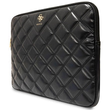 Заредете изображение във визуализатора на галерията – Guess Quilted 4G cover for a 16" laptop - black
