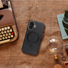 Заредете изображение във визуализатора на галерията – GENTLEMAN MAG COVER Case compatible with MagSafe for IPHONE 12 black
