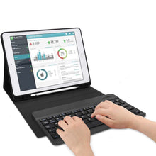 Заредете изображение във визуализатора на галерията – Tech-Protect SC Pen + Keyboard case with keyboard for Samsung Galaxy Tab A8 10.5" X200 / X205 - black
