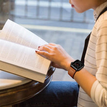 Заредете изображение във визуализатора на галерията – Tech-Protect Leatherfit strap for Apple Watch 4 / 5 / 6 / 7 / 8 / 9 / SE (38/40/41 mm) - brown
