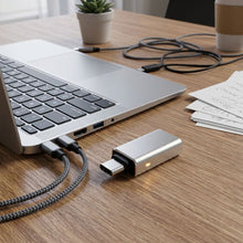 Заредете изображение във визуализатора на галерията – Adapter USB A 3.0 to Type C Blue Star - white
