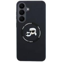Заредете изображение във визуализатора на галерията – KARL LAGERFELD case for SAMSUNG S26 FE compatible with MagSafe (Karl&amp;Choupette Heads) black
