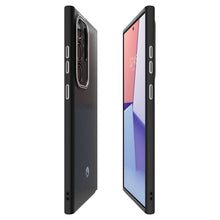 Заредете изображение във визуализатора на галерията – Spigen Enzo Aramid case for Samsung Galaxy S24 Ultra - matte black
