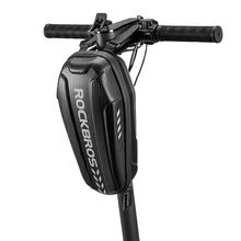 Заредете изображение във визуализатора на галерията – Rockbros B62 bicycle bag for handlebar or frame 2 l - black
