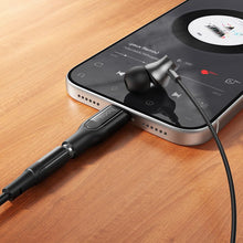 Заредете изображение във визуализатора на галерията – Adapter USB C to 3,5mm UPA35 MIA black
