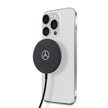Заредете изображение във визуализатора на галерията – Mercedes 15W MagSafe inductive charger - black
